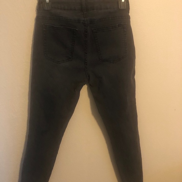 Jennifer Lopez Skinny Ankle Snake Skin Tri… - Picture 6 of 10